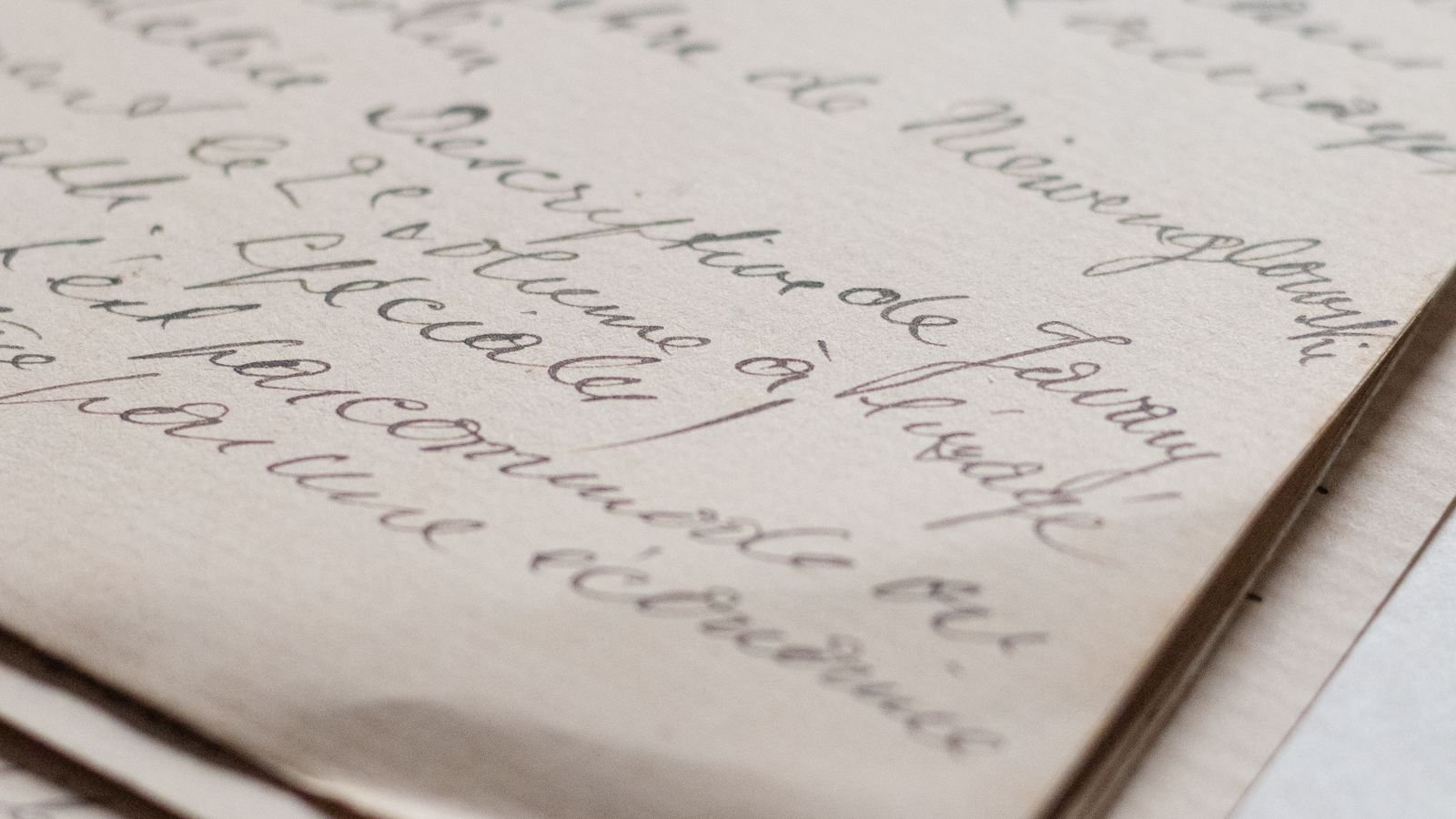 Pen Pals, Cabbage Crush and Cool Blue: The 2026 Lifestyle Trends Pinterest Saw Coming